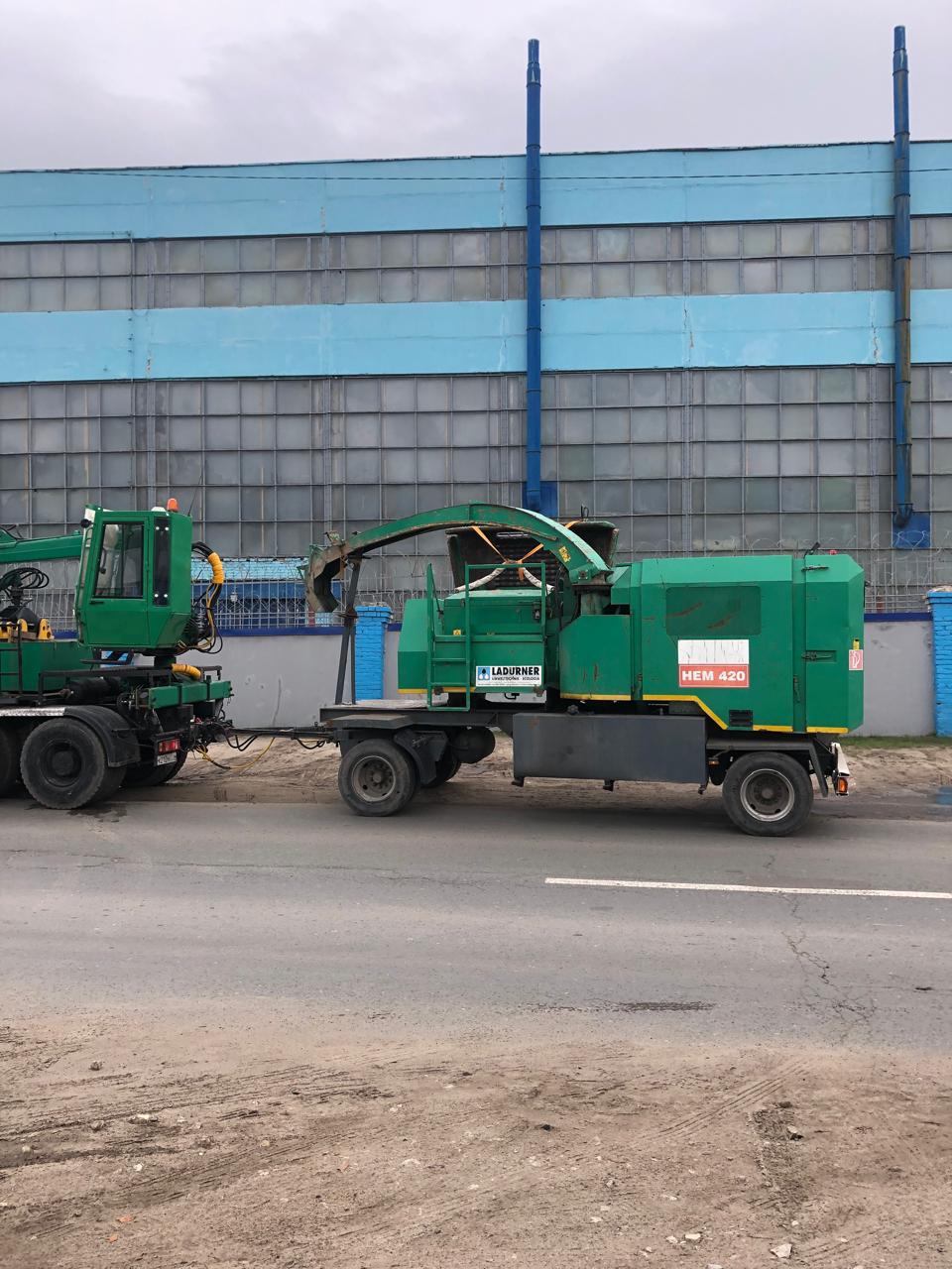 Мобильный измельчитель древесины